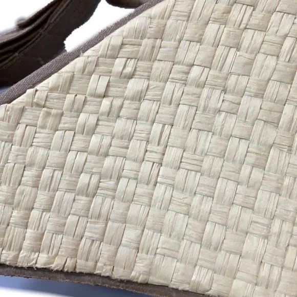 Steve Madden Ruffle Satin Wedge Heel Sandal Size 9 - Picture 10 of 11